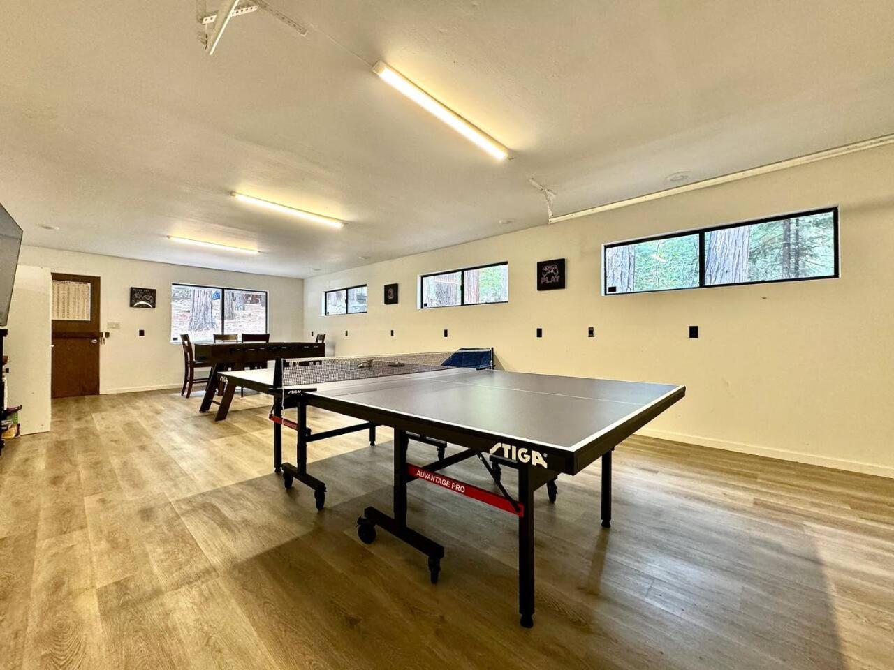 Cabin In The Trees-Game Room Pollock Pines Zewnętrze zdjęcie